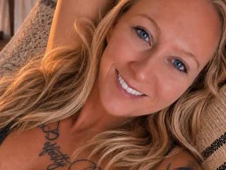 Shaylin_Miller live cam video preview